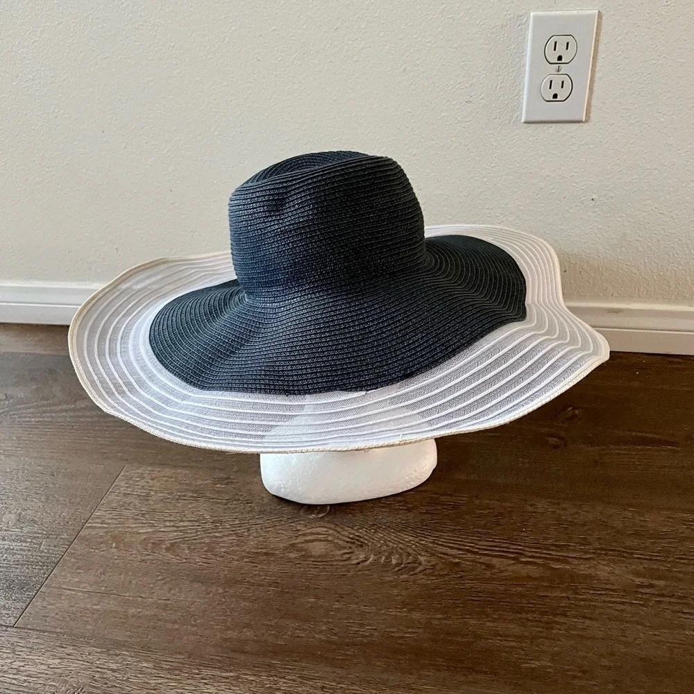 Lauren Ralph Lauren Wide Brim Sun Beach Hat